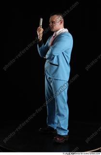 MIKAEL GOOD AGENT WITH GUN